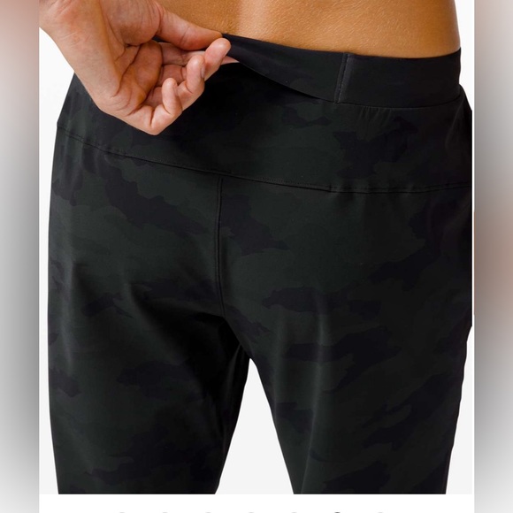 Lululemon Surge Jogger *29"
Heritage 365 Camo Black Multi BNWT - Picture 6 of 8